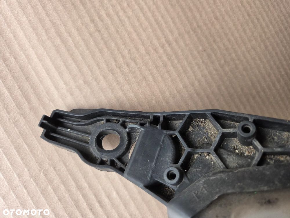 Lampa przednia lewa  Peugeot 208 I LIFT - 6
