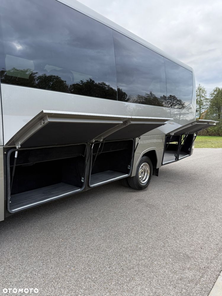 Mercedes-Benz Sprinter 519 - 17