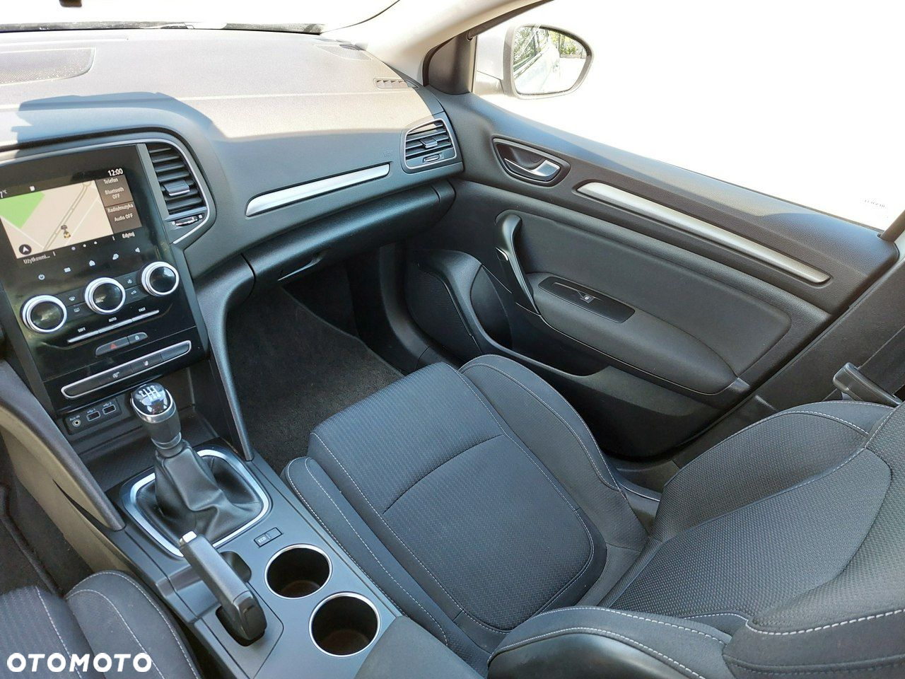 Renault Megane 1.5 Blue dCi Intens - 10