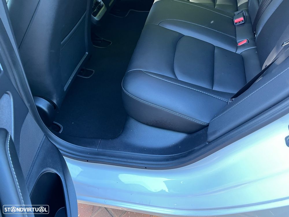 Tesla Model 3 - 29