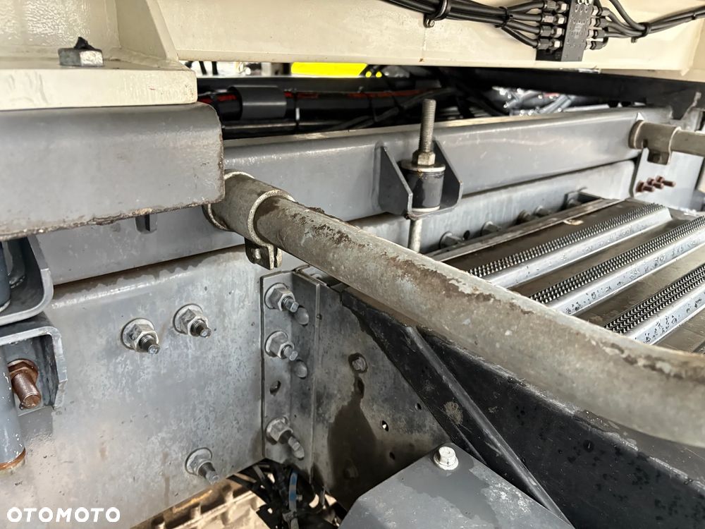 Volvo FM 330 EEV 6x2 / śmieciarka / 3 komory - 22