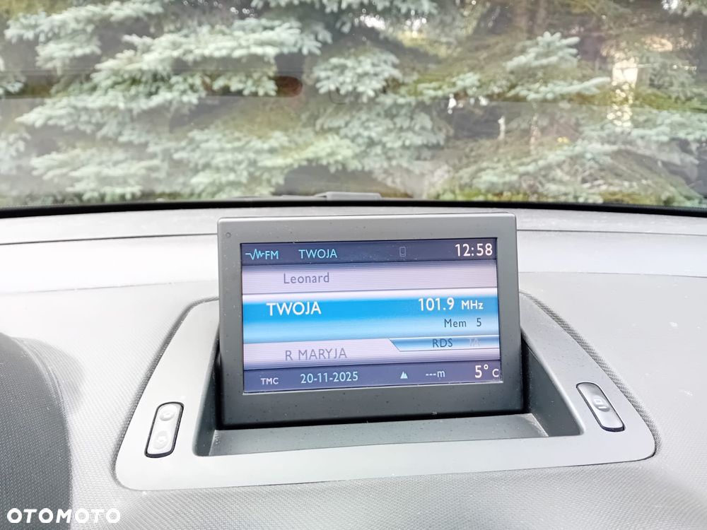 Peugeot 308 120 VTi Style - 11