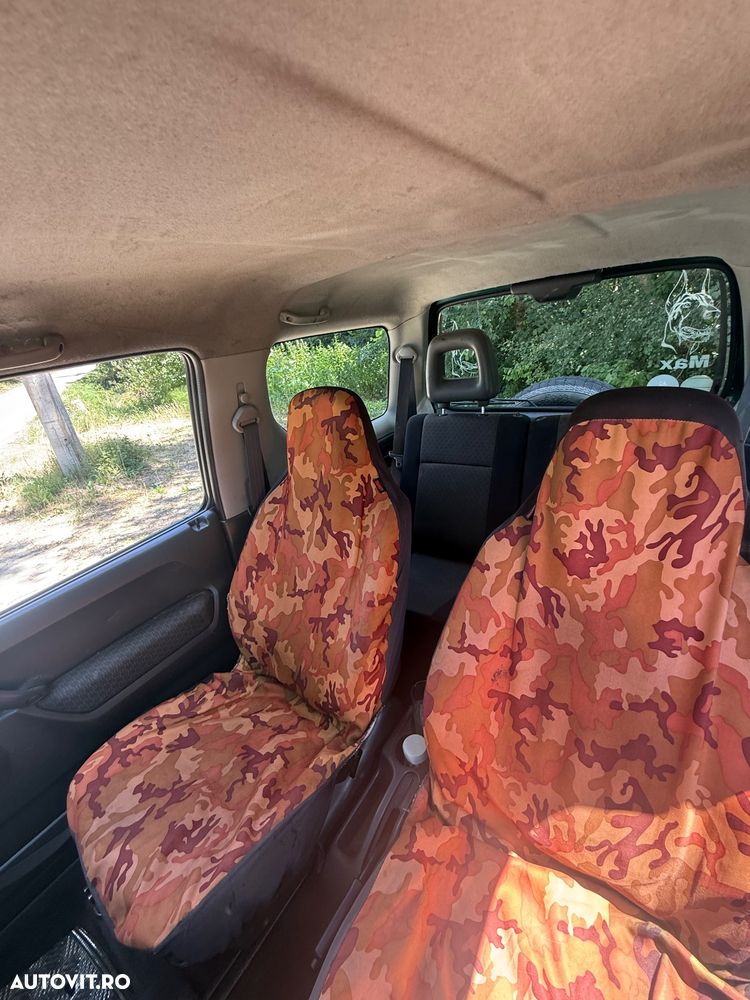 Suzuki Jimny 1.5 DDiS Comfort - 9