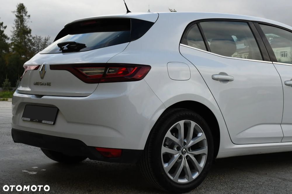 Renault Megane 1.5 Blue dCi Business - 9