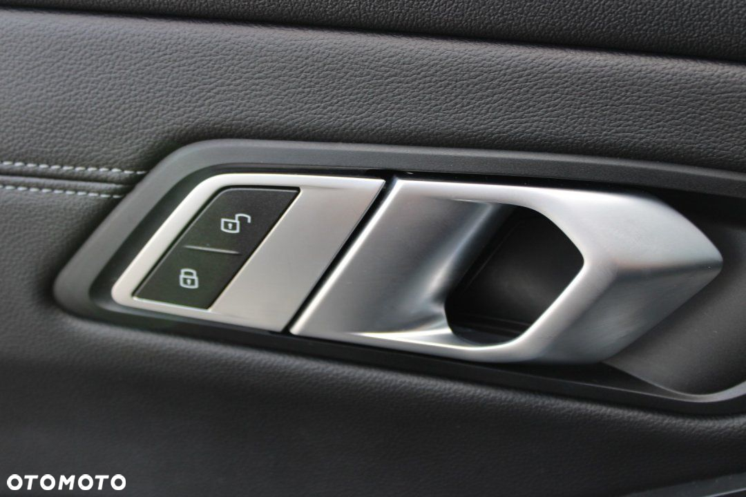BMW Seria 3 - 29
