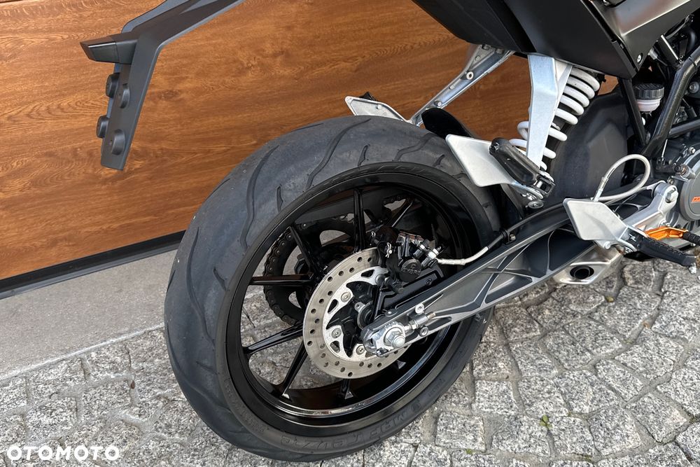 KTM Duke - 10