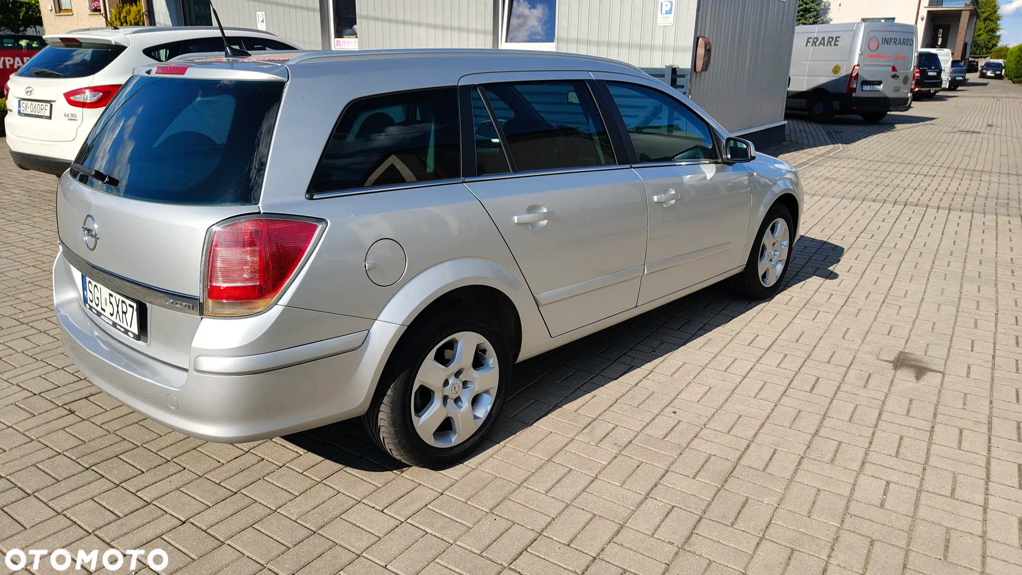 Opel Astra 1.9 CDTI Caravan DPF Cosmo - 4