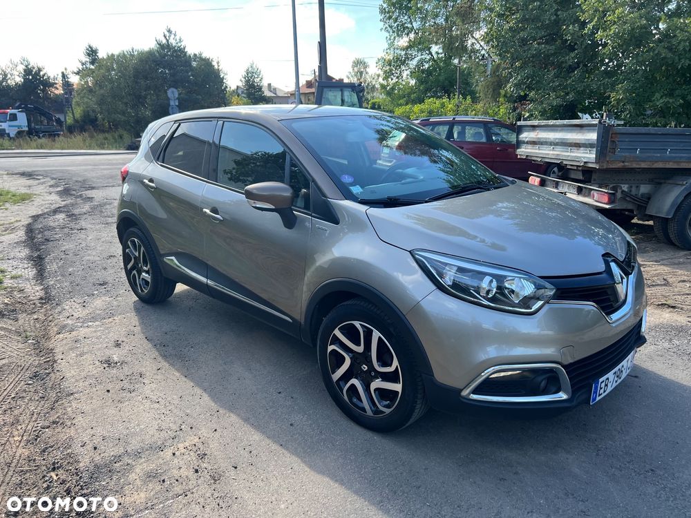Renault Captur 2016 photo 2