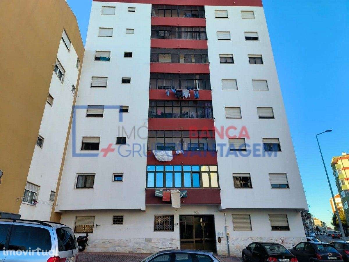 T2 com 91m2 para venda na Amora;seixal - Grande imagem: 2/21