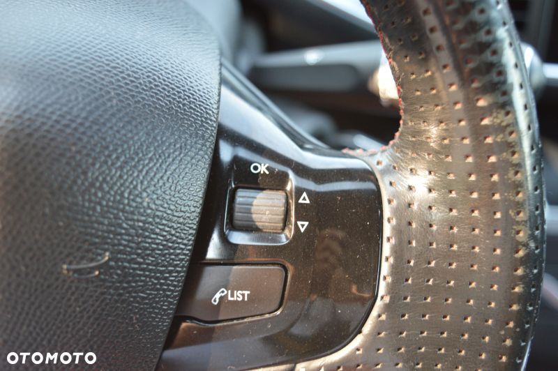 Peugeot 308 - 18