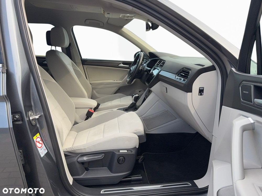 Volkswagen Tiguan 2.0 TDI SCR Elegance DSG - 26