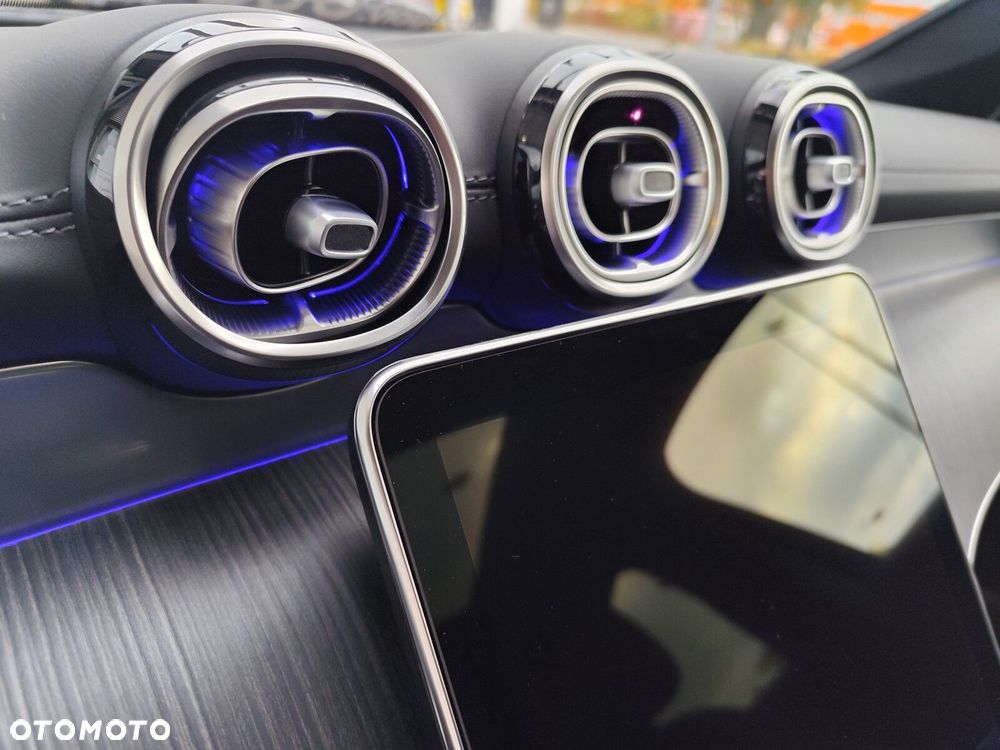 Mercedes-Benz GLC - 15