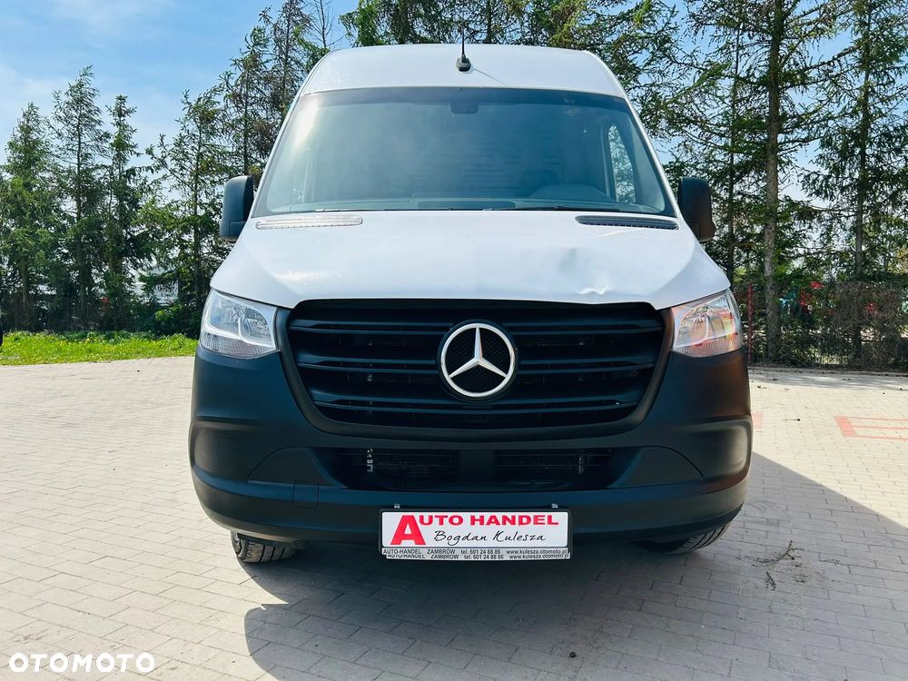 Mercedes-Benz Sprinter - 16