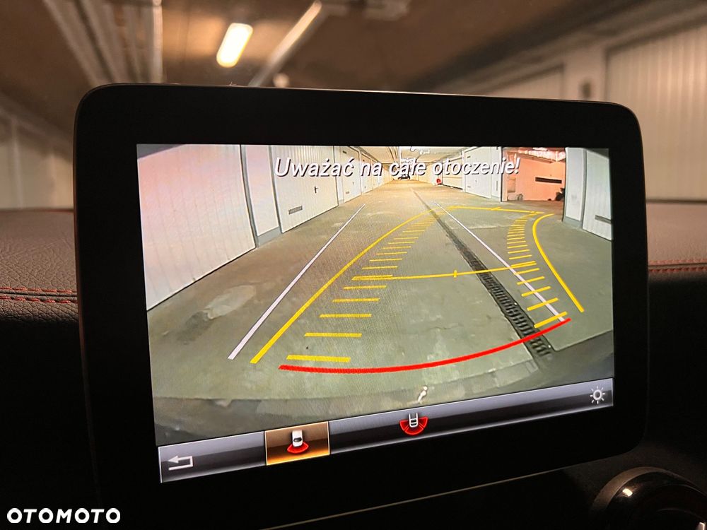 Mercedes-Benz CLA - 4