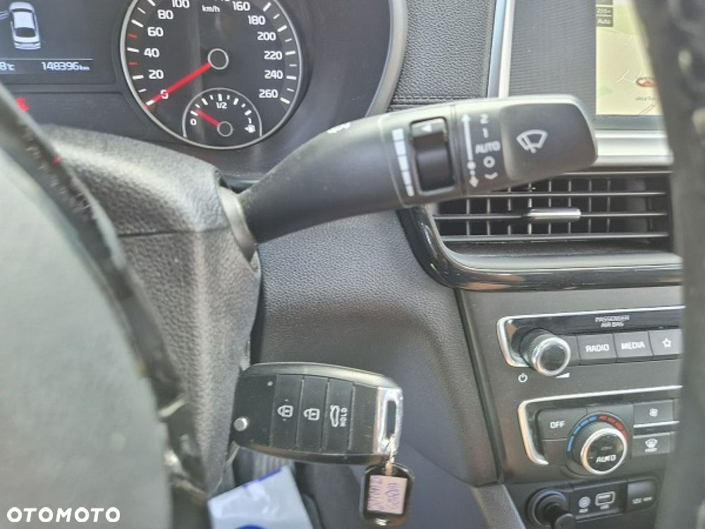 Kia Optima 2.0 L - 32