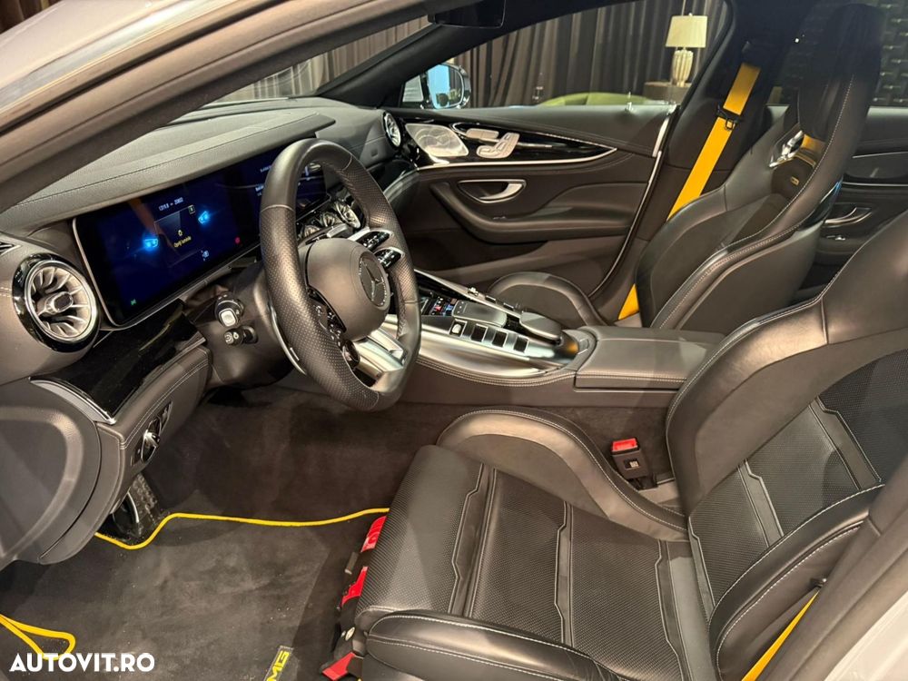 Mercedes-Benz AMG GT - 13