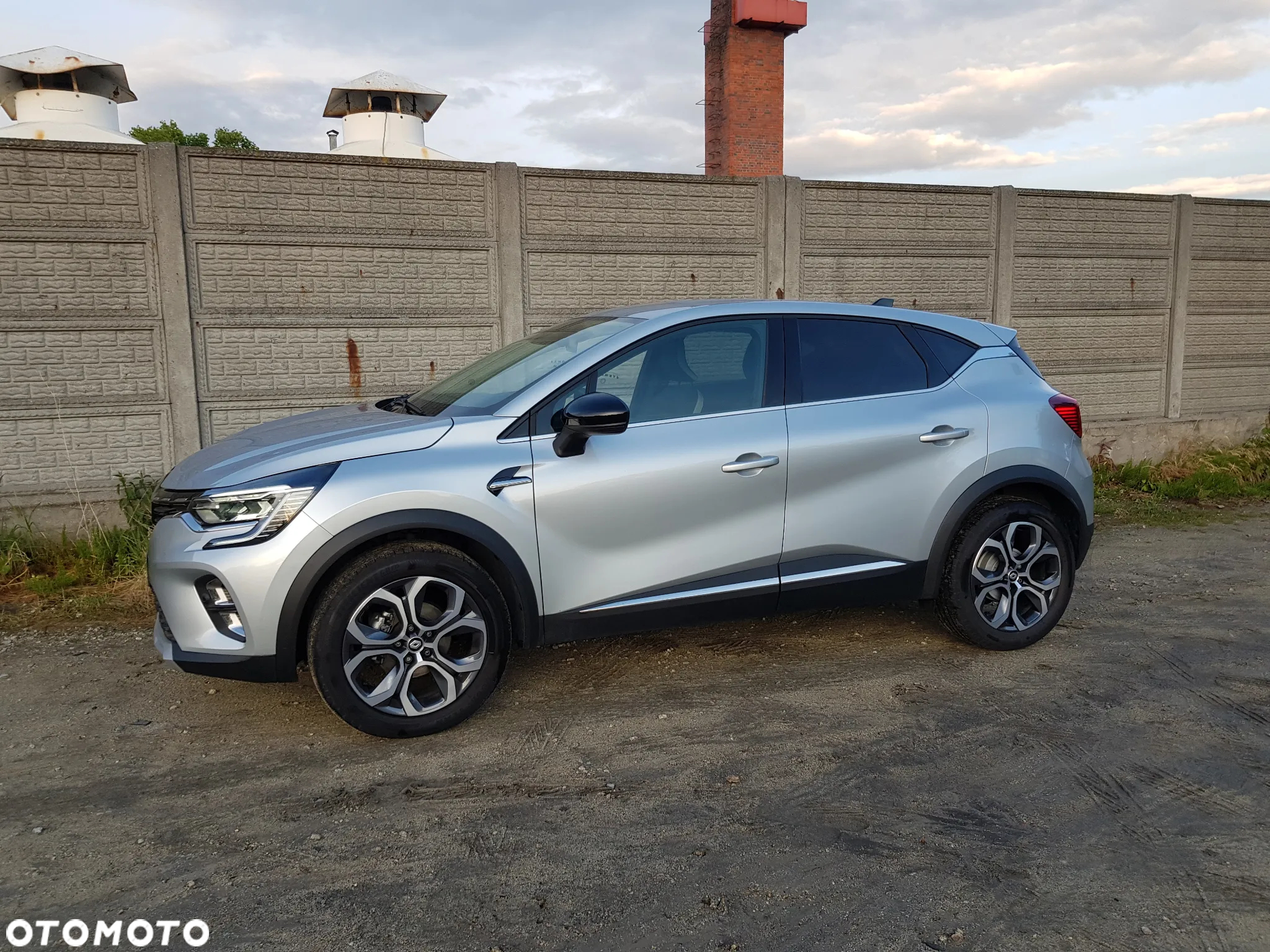 Renault Captur 1.3 TCe mHEV Techno EDC - 12