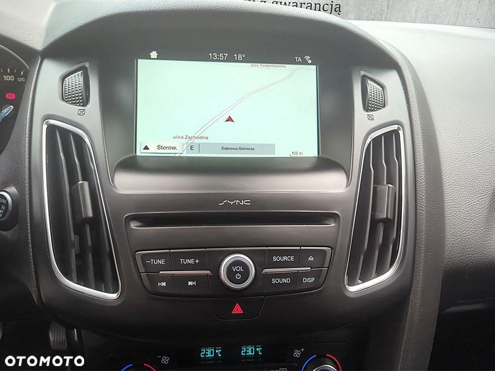 Ford Focus 1.0 EcoBoost Start-Stopp-System TITANIUM DESIGN - 16