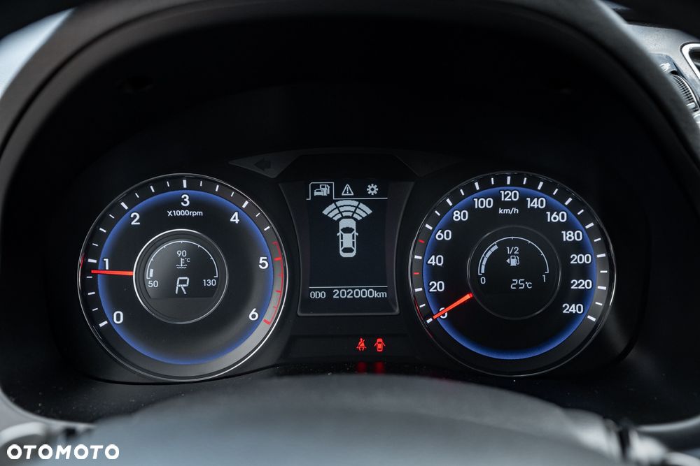 Hyundai i40 Kombi 1.7 CRDi DCT Premium - 38