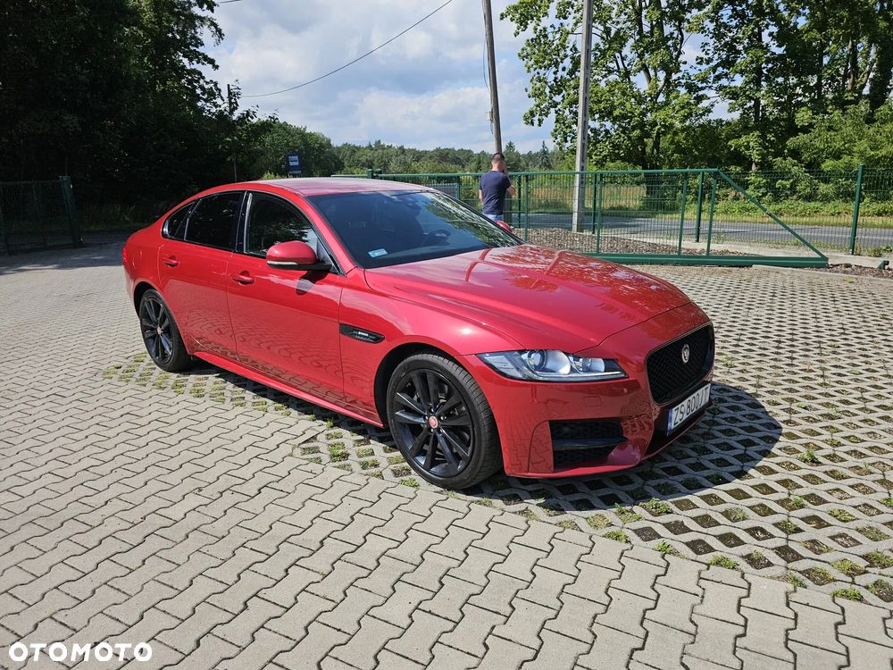 Jaguar XF 3.0 TDV6 R-Sport - 8