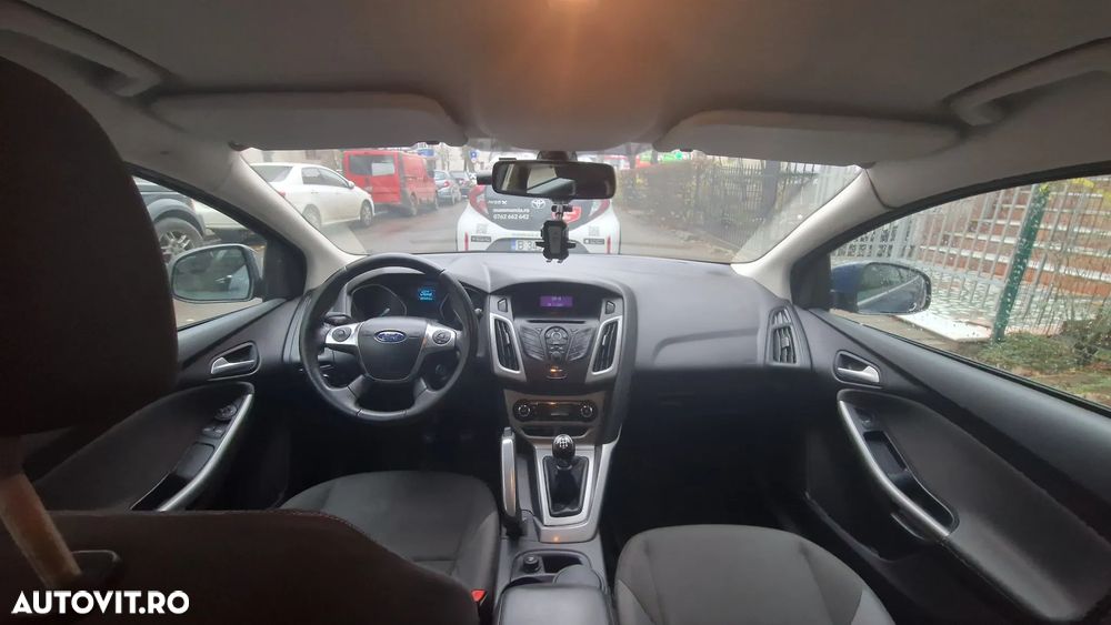 Ford Focus 1.6 TI-VCT Trend - 11