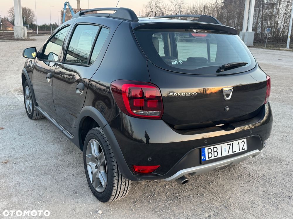 Dacia Sandero Blue dCi 95 Stepway Celebration - 3