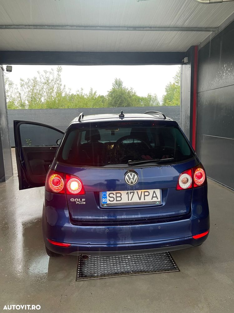 Volkswagen Golf Plus 1.6 TDI DPF BMT Comfortline - 3
