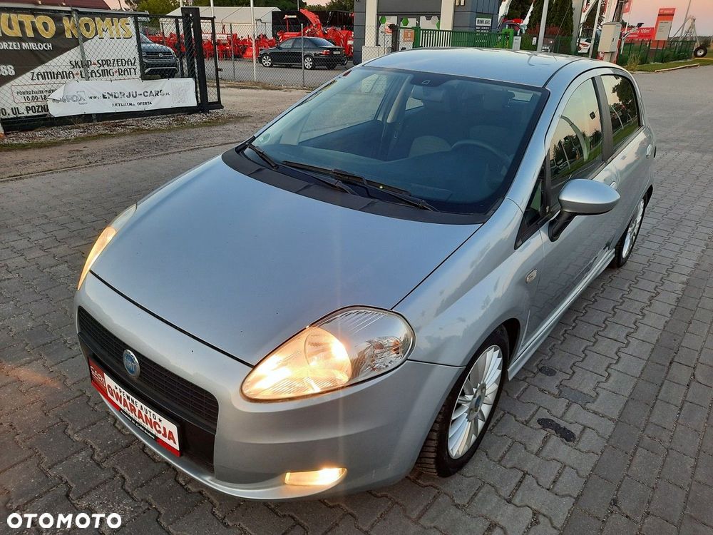 Fiat Grande Punto 1.4 16V Racing - 4