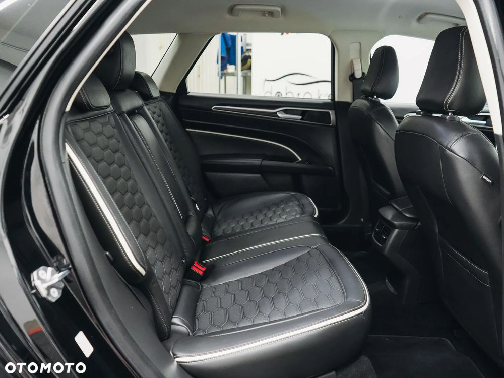Ford Mondeo 2.0 EcoBlue VIGNALE - 35