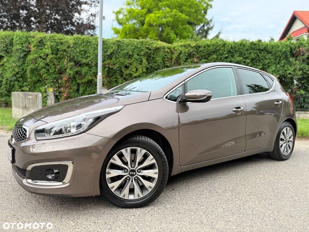 Kia Ceed 1.4 CVVT Dream Team Edition - 14