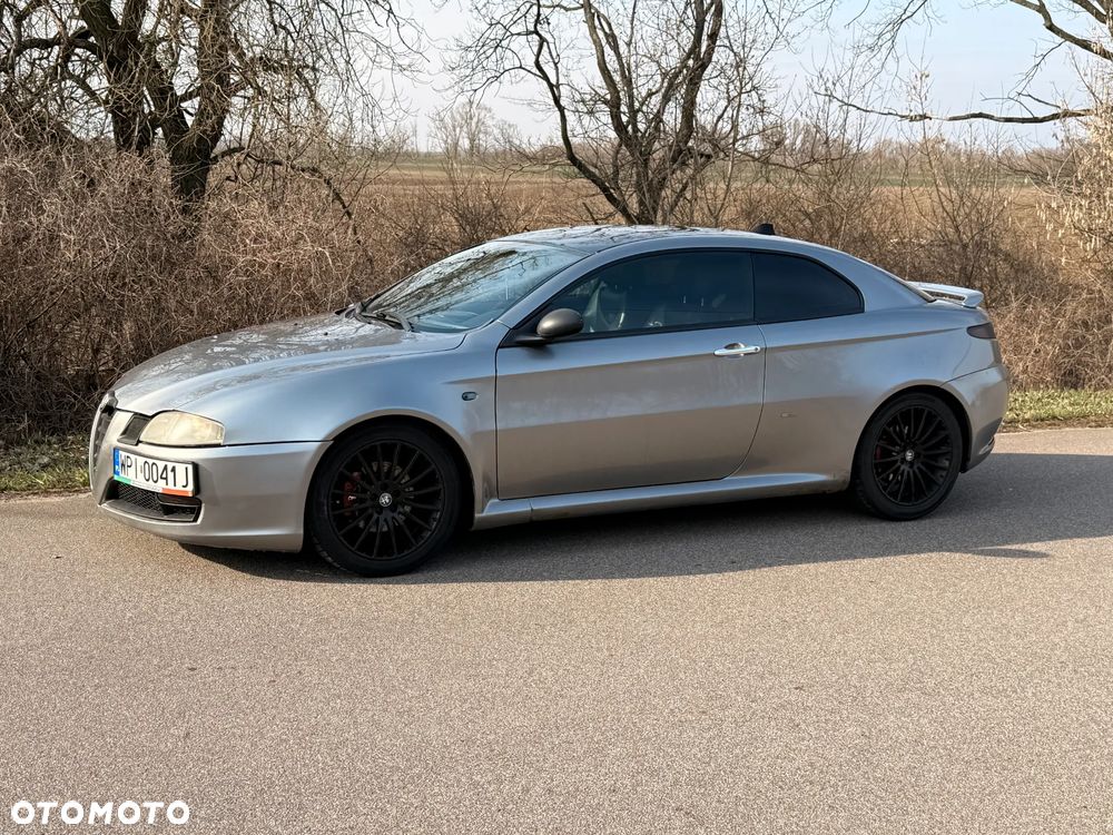 Alfa Romeo GT - 5