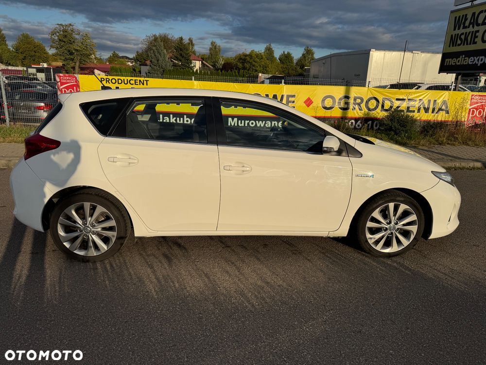 Toyota Auris 1.8 HSD Luna - 10