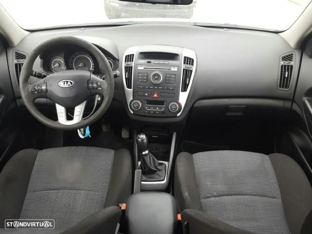 Peças Kia Ceed 1.6TDI 2010 - 5