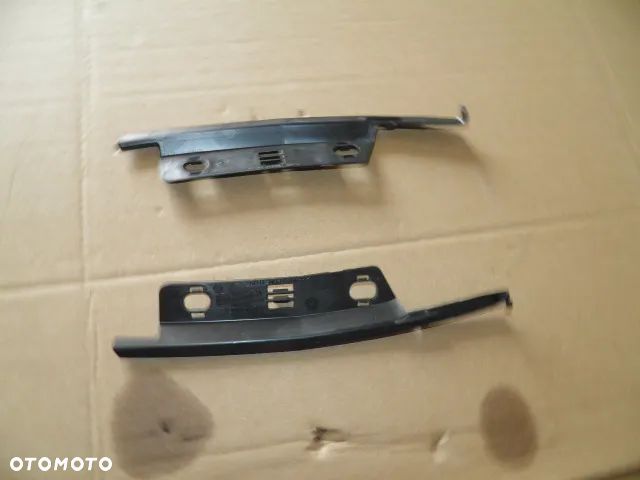 USZCZELKA REFLEKTORA VW T6.1 LEWA - 2