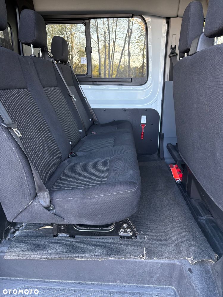 Ford Transit - 13