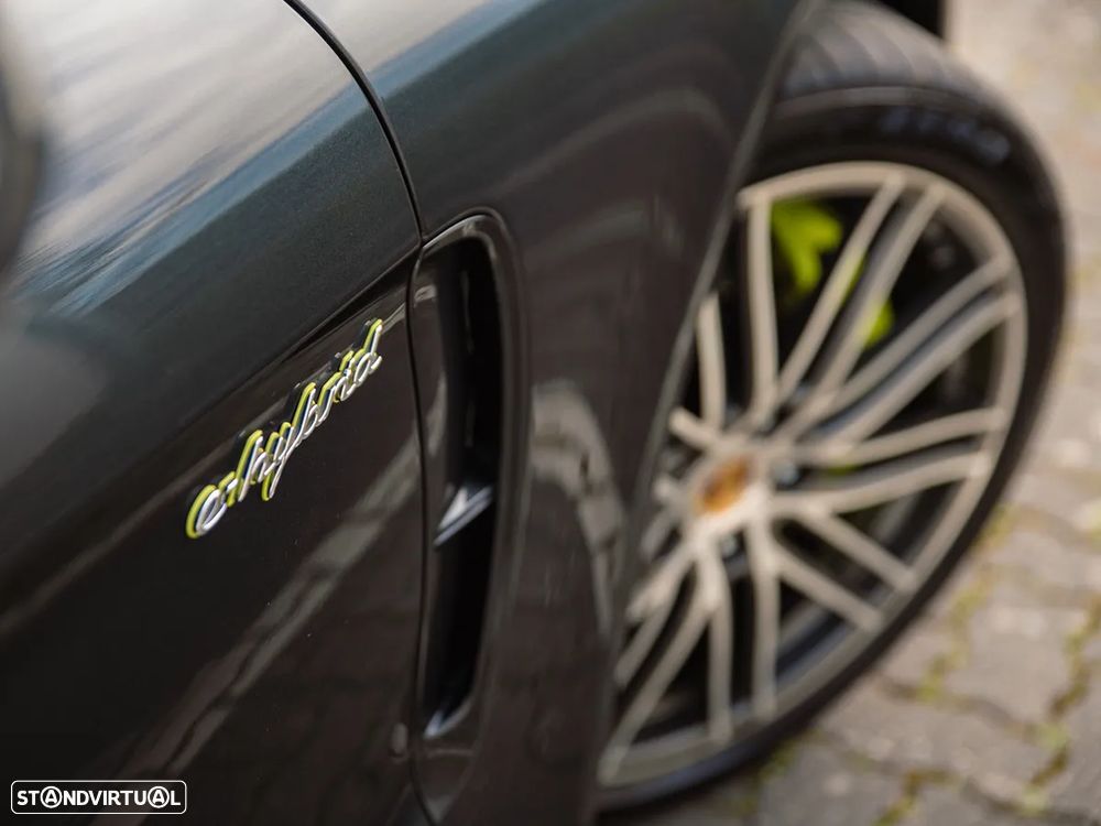Porsche Panamera 4 E-Hybrid - 10