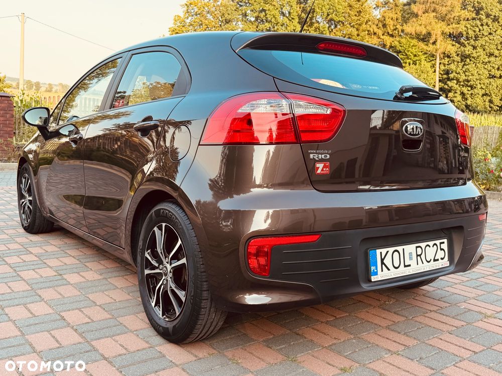 Kia Rio 1.2 L - 3