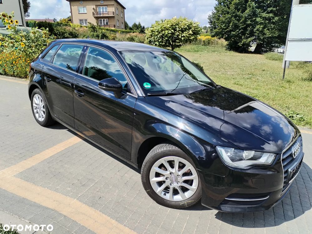 Audi A3 Sportback - 3