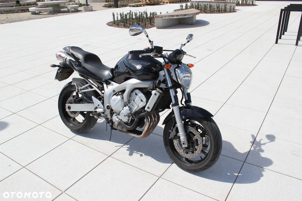 Yamaha FZ6 - 1
