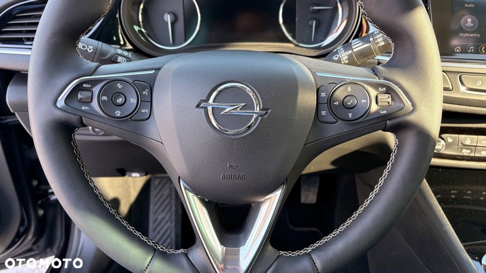 Opel Insignia 2.0 - 22