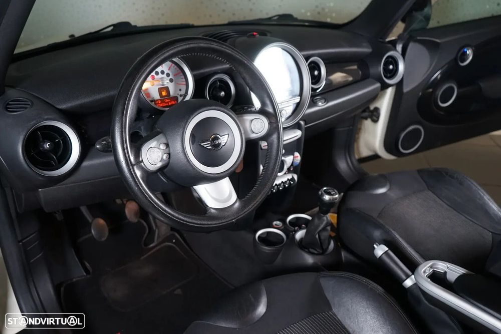 MINI Clubman — fotografia 15