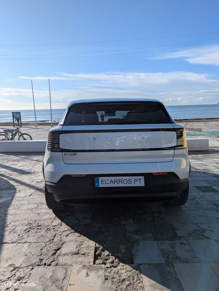 Volvo EX30 Single Motor Extended Range RWD Ultra - 5