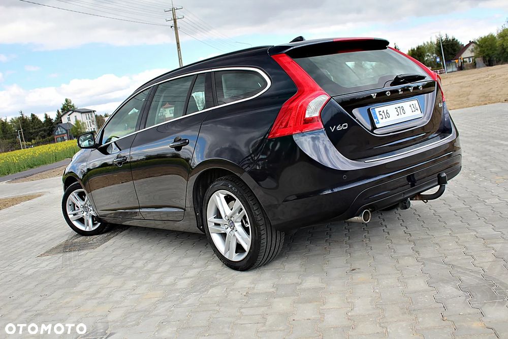 Volvo V60 D2 Geartronic Momentum - 39