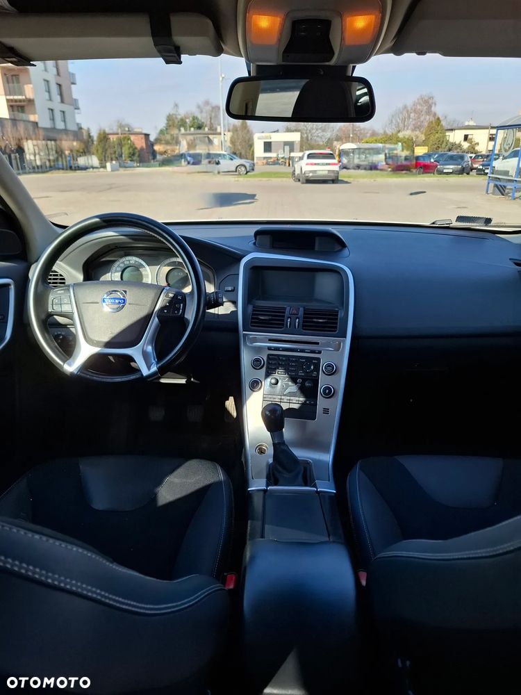 Volvo XC 60 2.4D AWD Momentum - 7