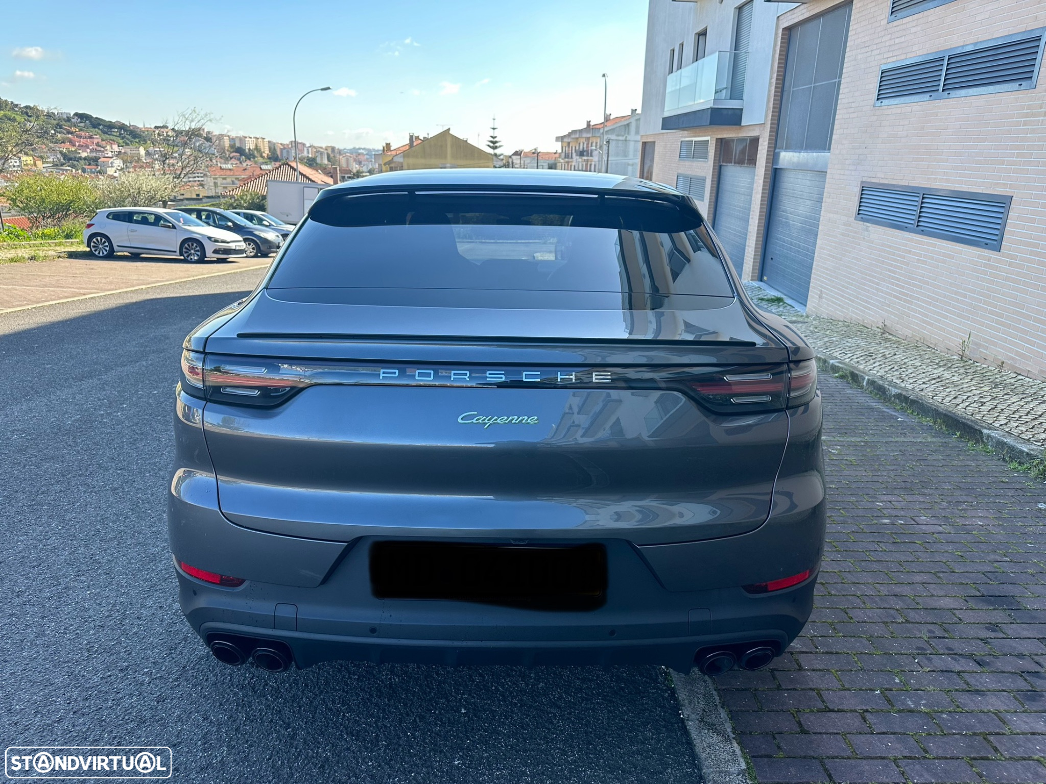 Porsche Cayenne Coupé E-Hybrid - 9