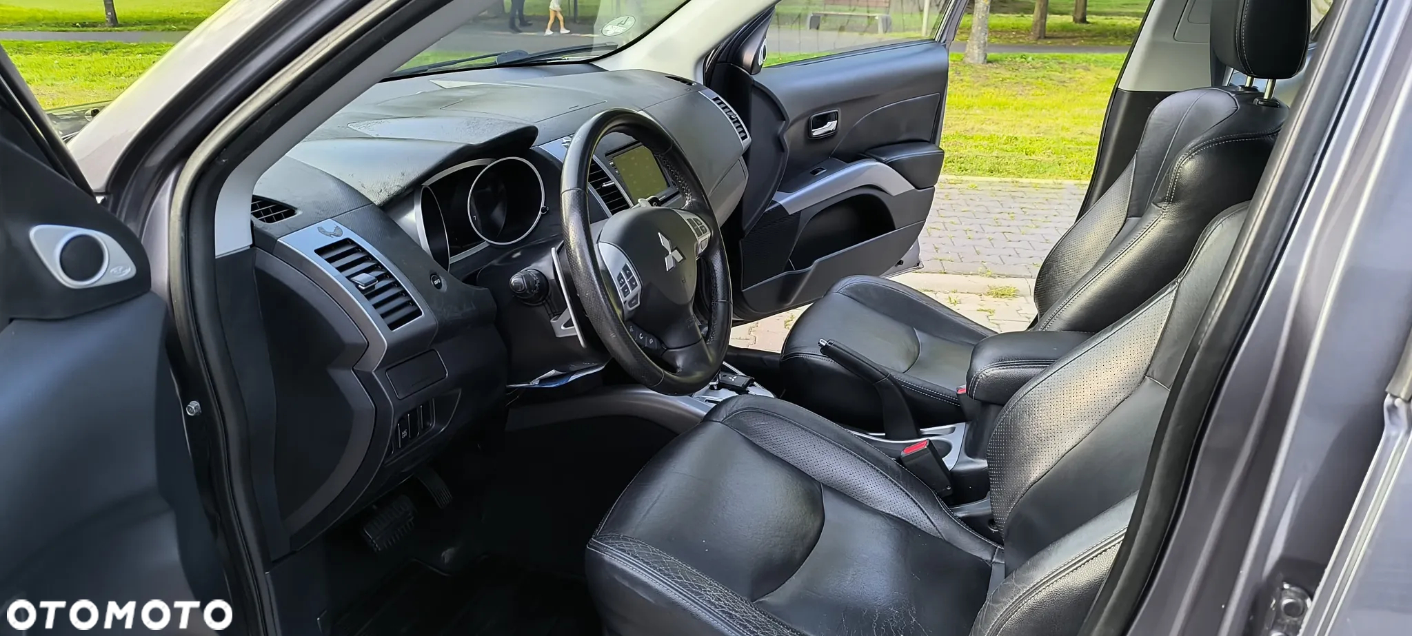 Mitsubishi Outlander 2.4 4WD CVT Intense - 6