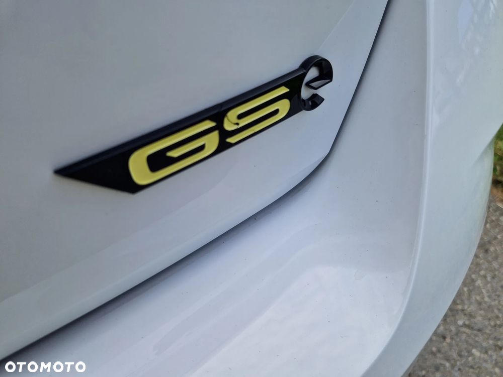 Opel Astra 1.6 T Plug-in Hybrid GSe - 11