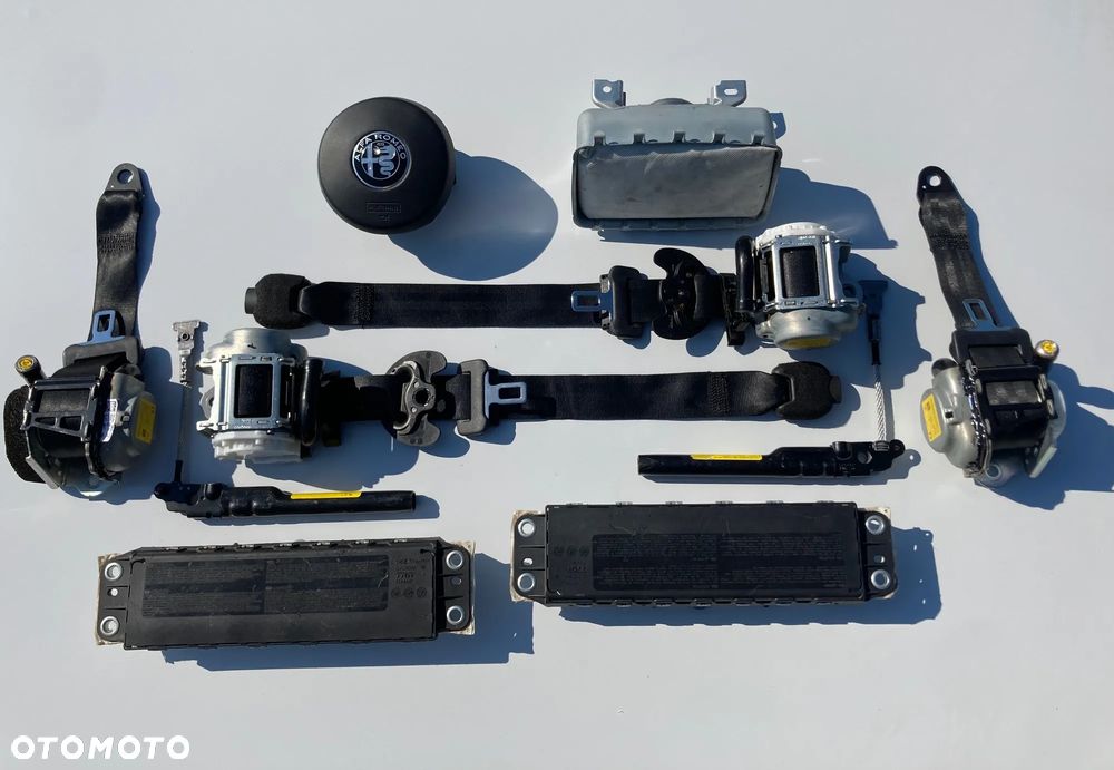 ALFA ROMEO GIULIA DESKA KONSOLA KOKPIT PULPIT PÓŁKA PARAPET PODUSZKI POWIETRZNE KIEROWCY PASAZERA KOLAN KOLANOWE KOLANOWA AIR BAG AIRBAG PASY PAS NAPINACZE DOPINACZE NAPINACZ DOPINACZ USA KANADA CANADA   naprawa regeneracja Raz2 !!! - 13