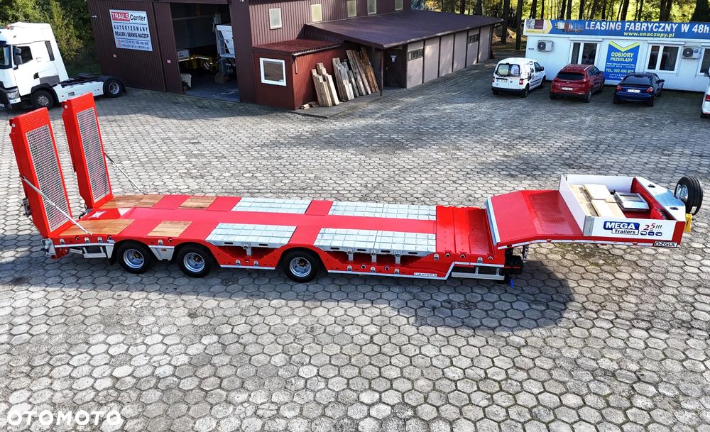 Inny Naczepa niskopodwoziowa - rozciągana - zagłębienia na koła - hydrauliczne najazdy - 5