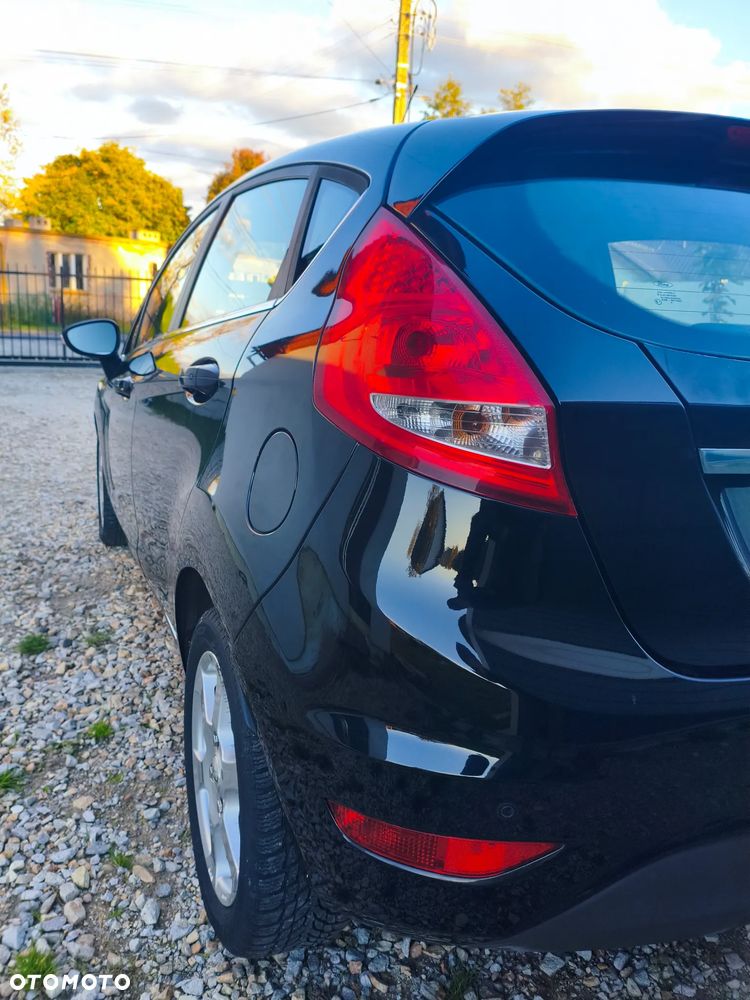 Ford Fiesta 1.25 Titanium - 11